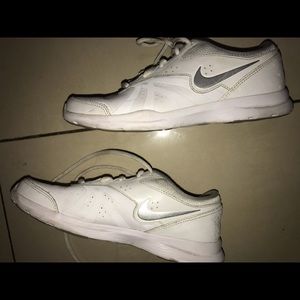 White nike running shoes